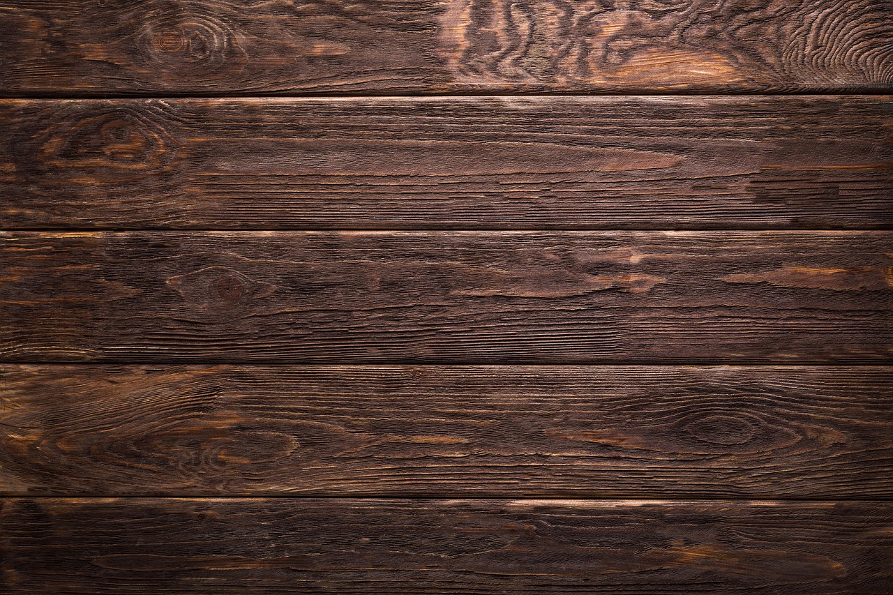 Warme woonkamer met chocoladebruine accenten. Warme woonkamer met chocoladebruine accenten.